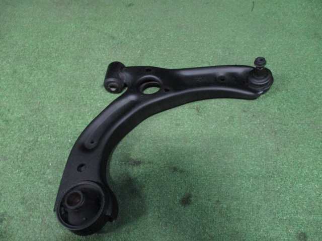 【25060】◇ ダイハツ ムーヴ L175S 右 フロントロアアーム拍卖
