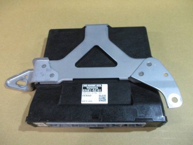 【A34581】◇ トヨタ アクア NHP10 PWマネージメントコンピューター拍卖