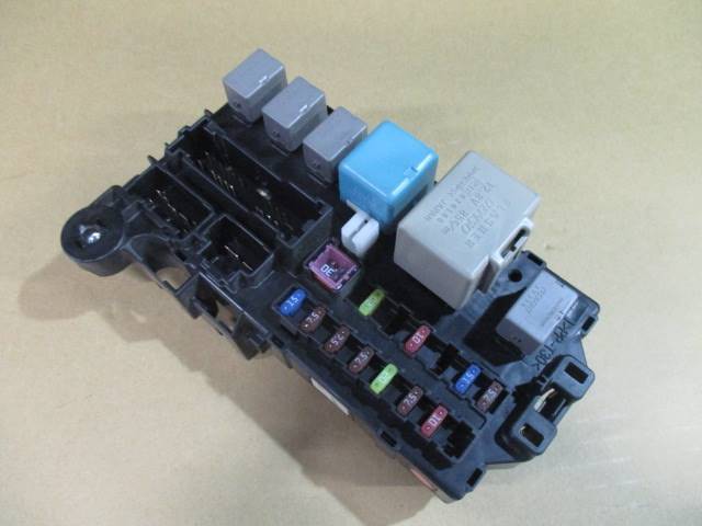 【A34038】◇ パッソ KGC10 ヒューズボックス拍卖