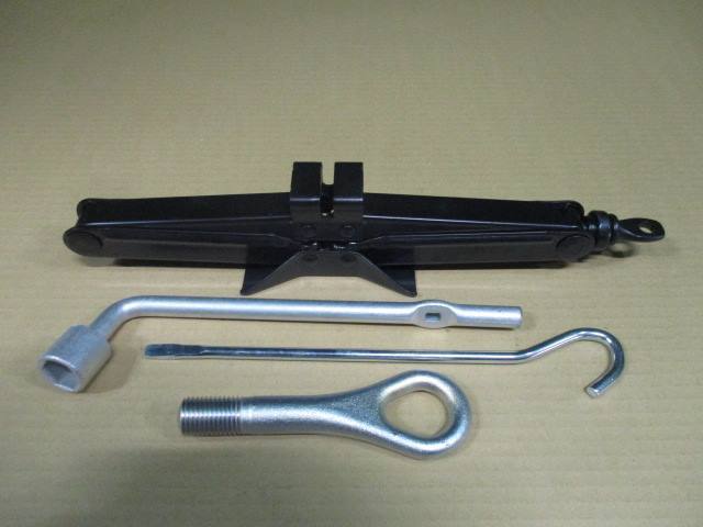 【A29543】◇ ステラカスタム LA100F 純正ジャッキ 工具付拍卖