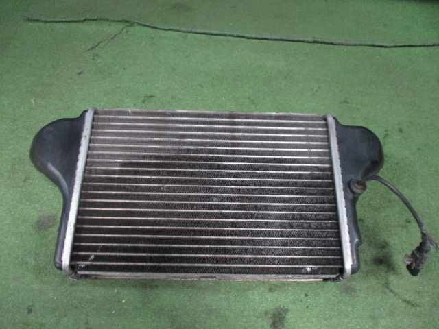【D28599】◇ キャンター FB70B インタークーラー ME413865拍卖