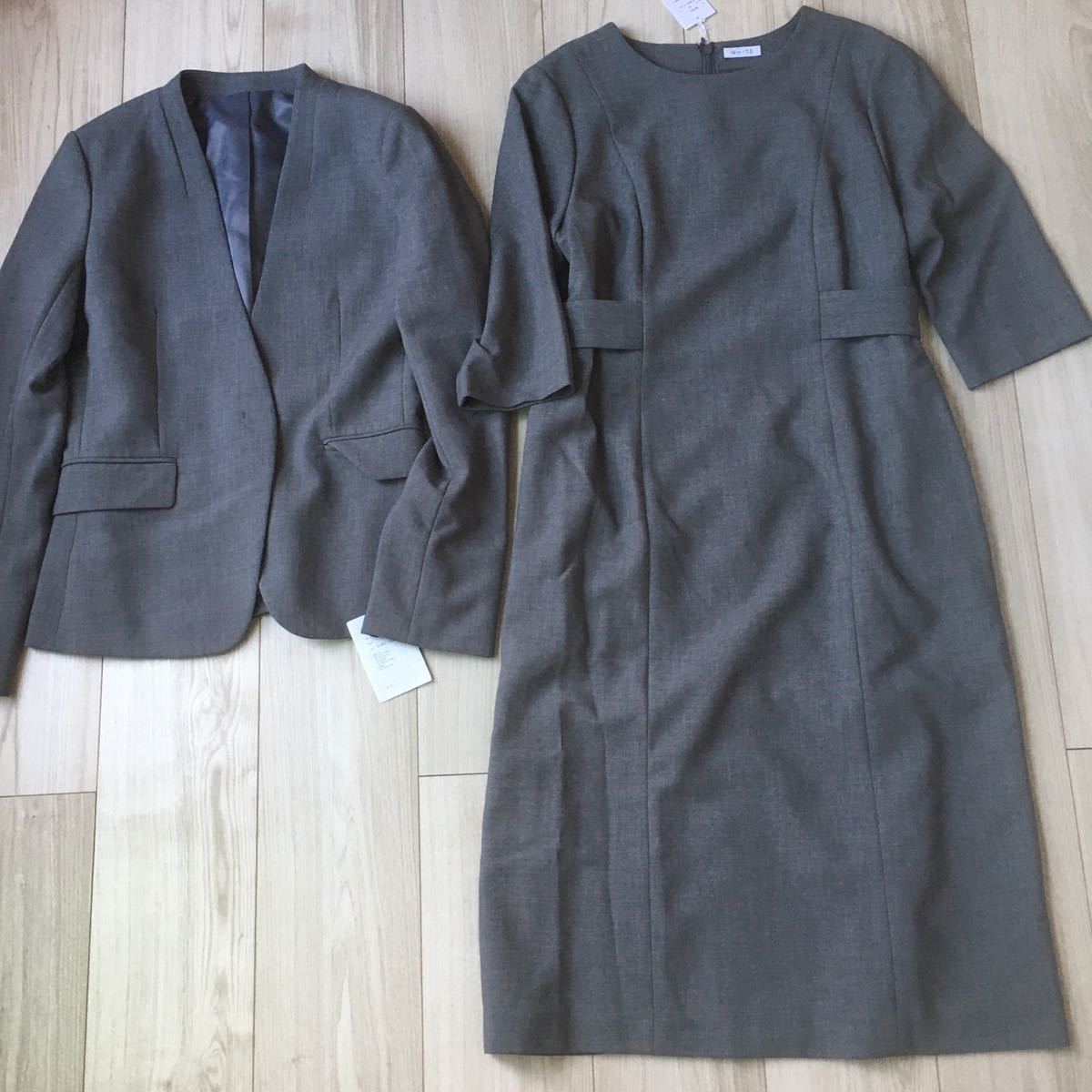 新品タグ 未着 WHITE THE SUIT COMPANY ホワイト ザ スーツカンパニー ワンピースセットアップ グレー拍卖