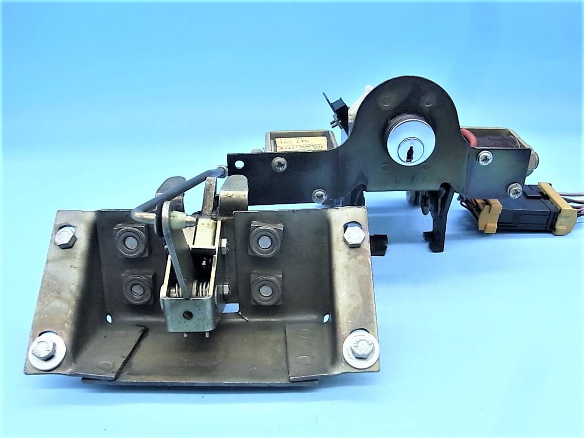 ベントレー. ターボR【トランクロック Assy】(SCBZNT2) BENTLEY TURBO R 拍卖