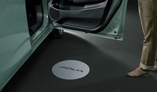 トヨタ純正 プロジェクションイルミネーション アクア MXPK10/11/15/16拍卖