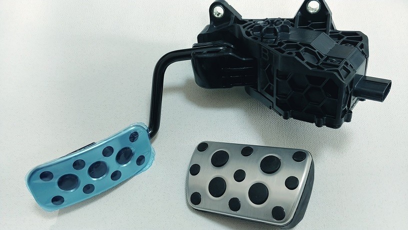 トヨタ純正 アルミペダルセット C-HR ZYX11後期拍卖