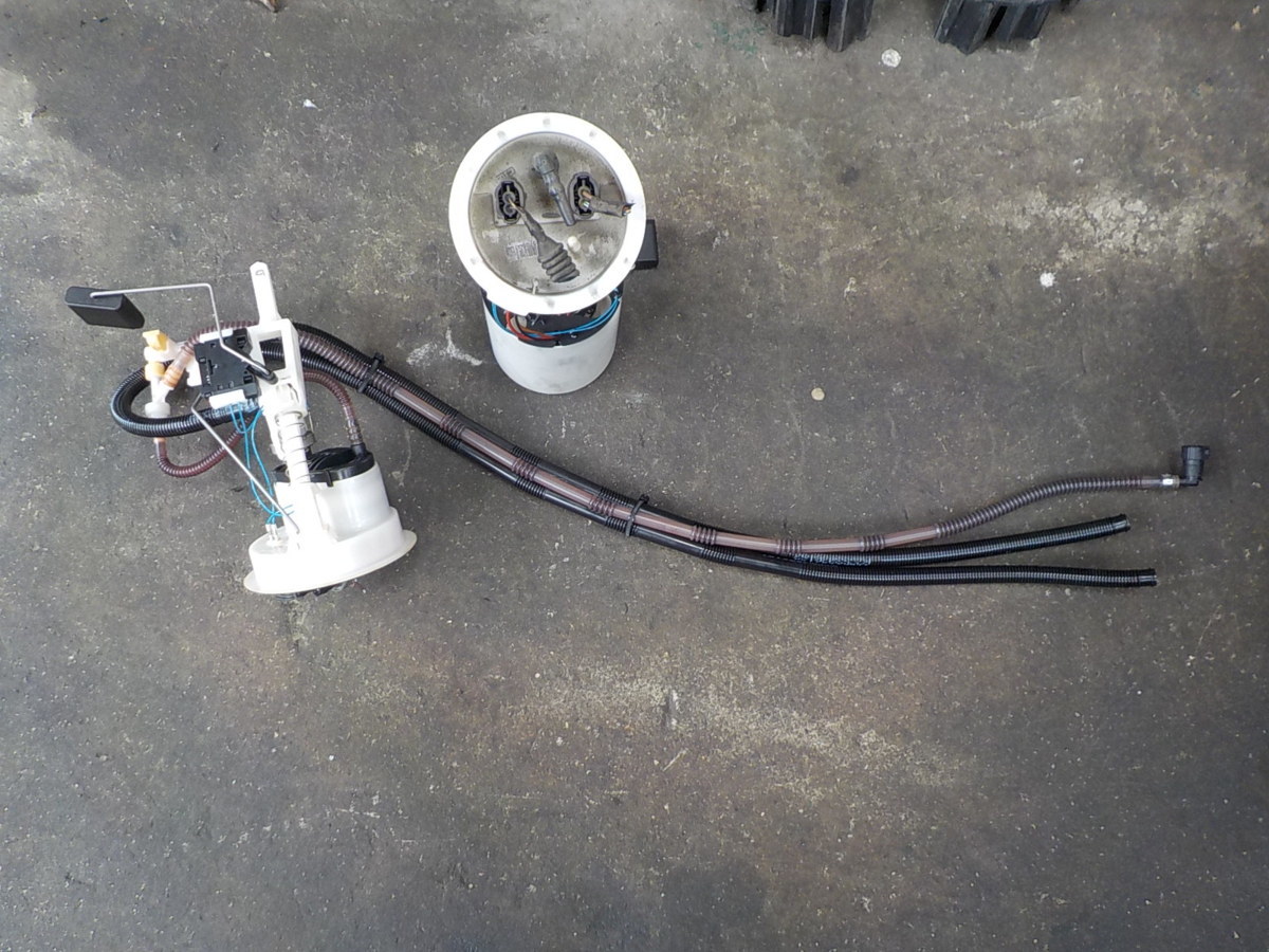 BMW 320iツーリング Mスポーツ VR20 E91 燃料ポンプ拍卖