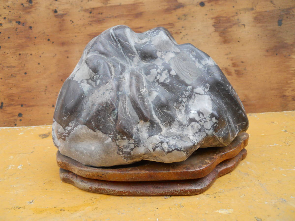 M8544 産地不明 山水景石 時代盆石 水石 山 盆栽 盆石 置物 観賞石 横26cm 奥16cm 高18cm台座含む 6kg ゆうパック80サイズ(0405)拍卖