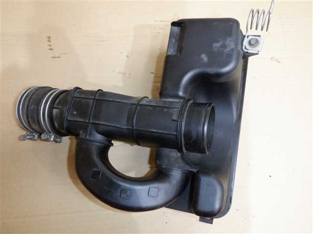 ハイラックス サーフ RZN185W エアクリーナー ケース拍卖