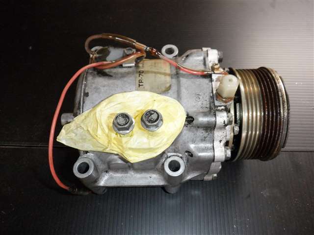 部品取り HR31 スカイライン 純正 エアコン コンプレッサー拍卖