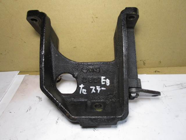 即決H5年 右 エンジン ステー EA11R カプチーノ拍卖