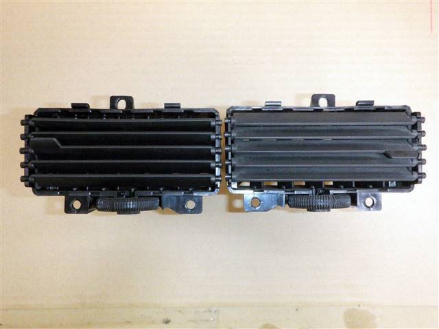 33381 エアコンルーバー 吹き出し口 左右セット R31 HR31 スカイライン拍卖