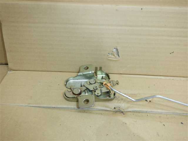 33144 NA6CE ユーノス ロードスター トランク ロック キャッチ拍卖