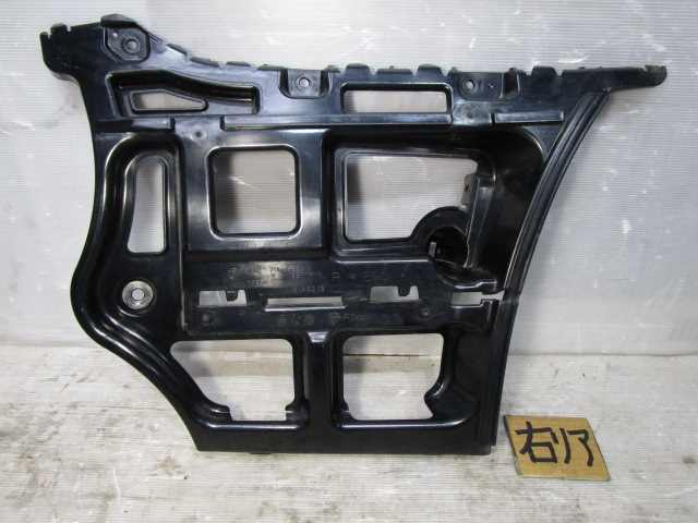 リテーナー リアバンパー サイドブラケット VA20 BMW 320拍卖