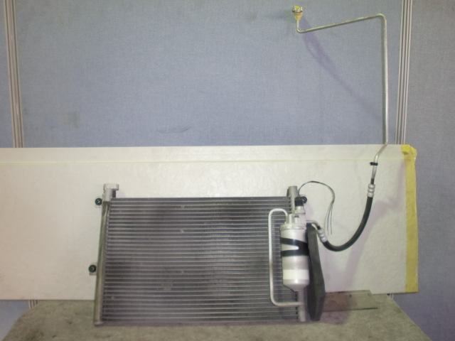 5917 スズキ ジムニー TA-JB23W-JXGUSBD コンデンサー リキッドタンク 高圧ホース 付き拍卖