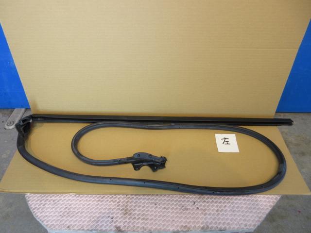 21024 ニッサン R35 GT-R 左 フロント ドア ウェザーストリップ拍卖