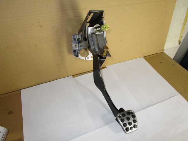 21795 ホンダ S2000 AP1 クラッチペダル スイッチ 付き拍卖