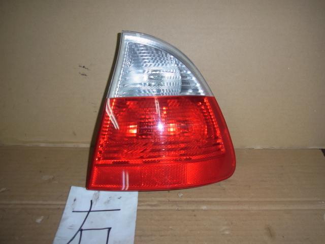 美品 右 テール ランプ Ay 点灯OK E46 BMW 3シリーズ拍卖