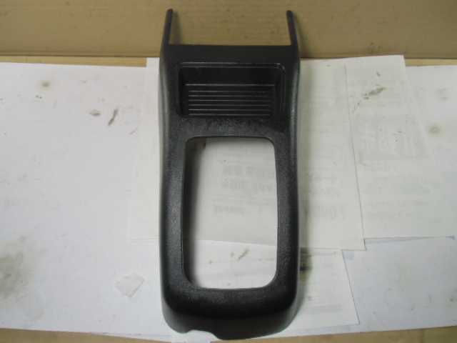 23082 三菱 パジェロミニ H58A コンソールボックス MR346156拍卖