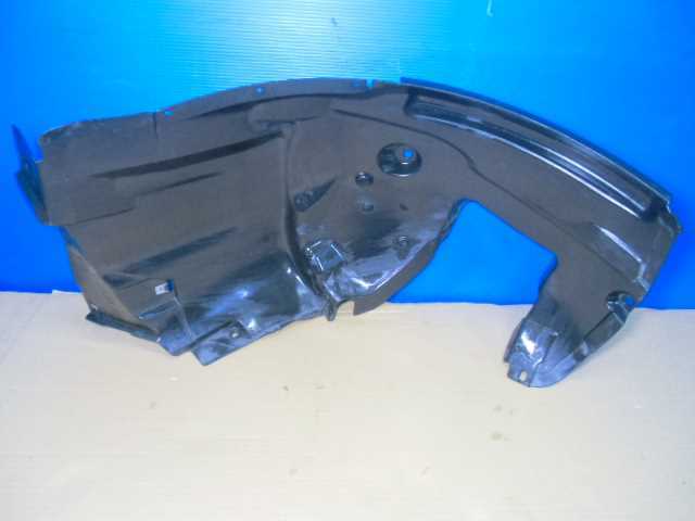 24227 BMW 3シリーズ 右 フロント 後ろ フェンダー ライナー拍卖