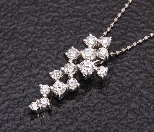 《質屋出品》Pt850/900★天然ダイアモンド0.70cデザインネックレス★C-2584拍卖