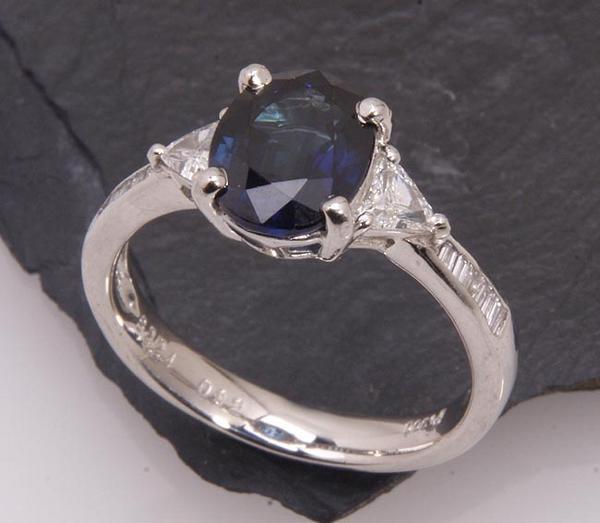 《質屋出品》Pt900★天然サファイア2.24ct+ダイアモンドリング★C-2271拍卖