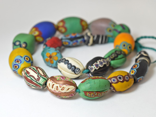 ●わくわく とんぼ玉★ANTIQUEヴェネチアミルフィオリ大粒楕円型アイビーズ一連 トンボ玉 蜻蛉玉【送料無料】【JB22002】拍卖