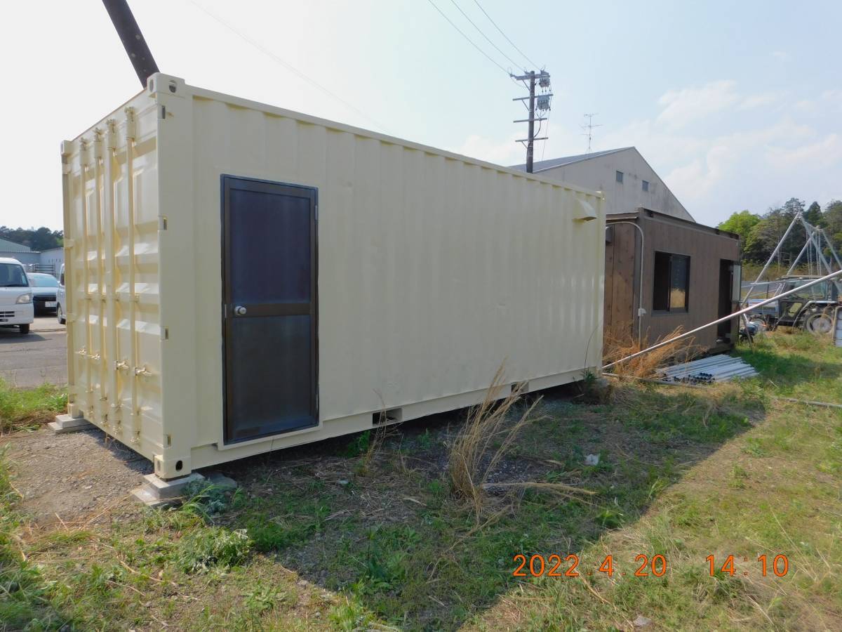 内外新塗装済!横ドア付コンテナ☆彡20フィート♪中古◎限定1個!早い者勝ち★換気口付☆アイボリー塗装三重県鈴鹿市保管◎強固な作り!!拍卖