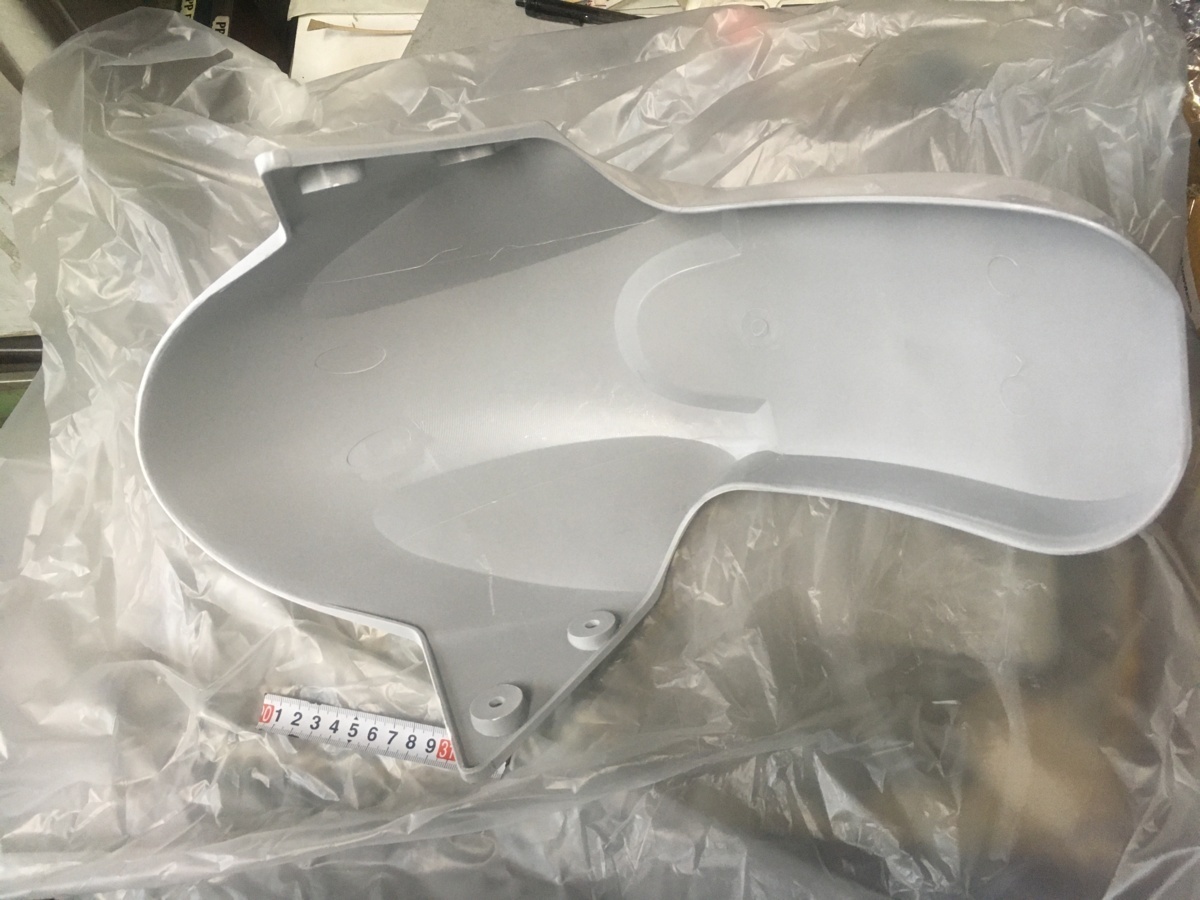 新品グランドディンク125等フロントフェンダー 白色送料別 社外品拍卖