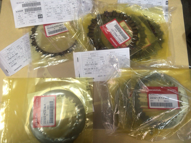 送込新品ホンダCBR250F 2014-(MC43-1101000-)等クラッチ板4枚デスクBクラッチ1枚プレートクラッチ4枚G/K1枚純正拍卖