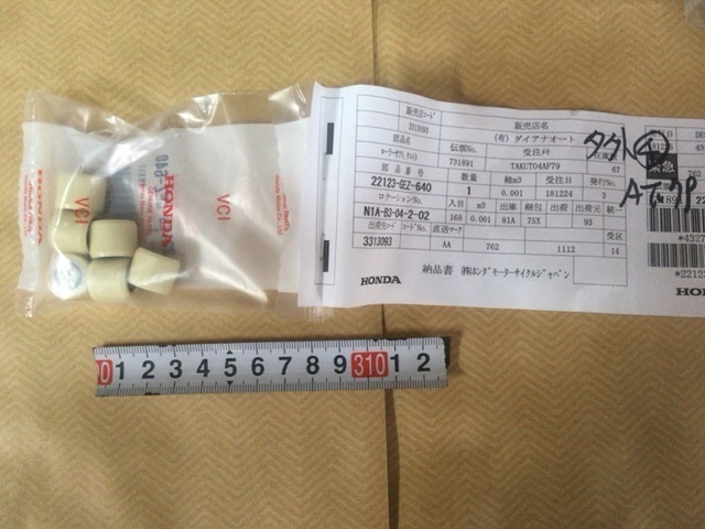 新品送料込ホンダ タクト4サイクルAF79 純正ローラー22123-GEZ-000 6個セット拍卖