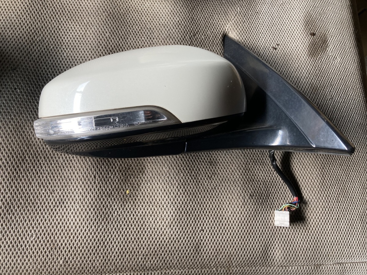 2008年 日産 ティアナ J32 オーテック アクシス ドアミラー右のみ ウインカー付き 2648拍卖