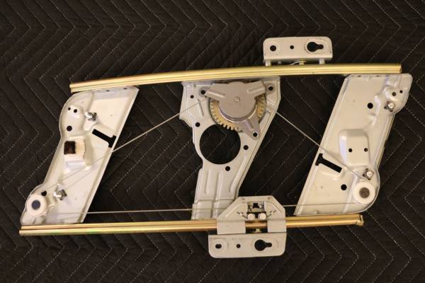 BNR32 スカイラインGT-R(R32の2ドア) ウインドウレギュレータ(運転席側) 日産純正 ラスト1個のみ 新品未使用 N32-169拍卖