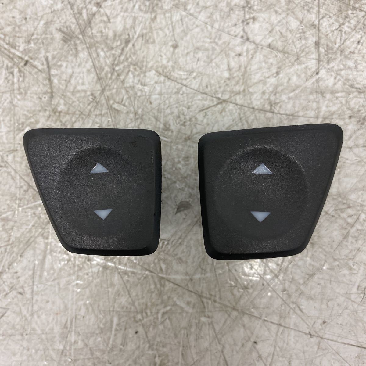 ★フィアット500★ABA-31214/パワーウインドウスイッチ/YB982拍卖