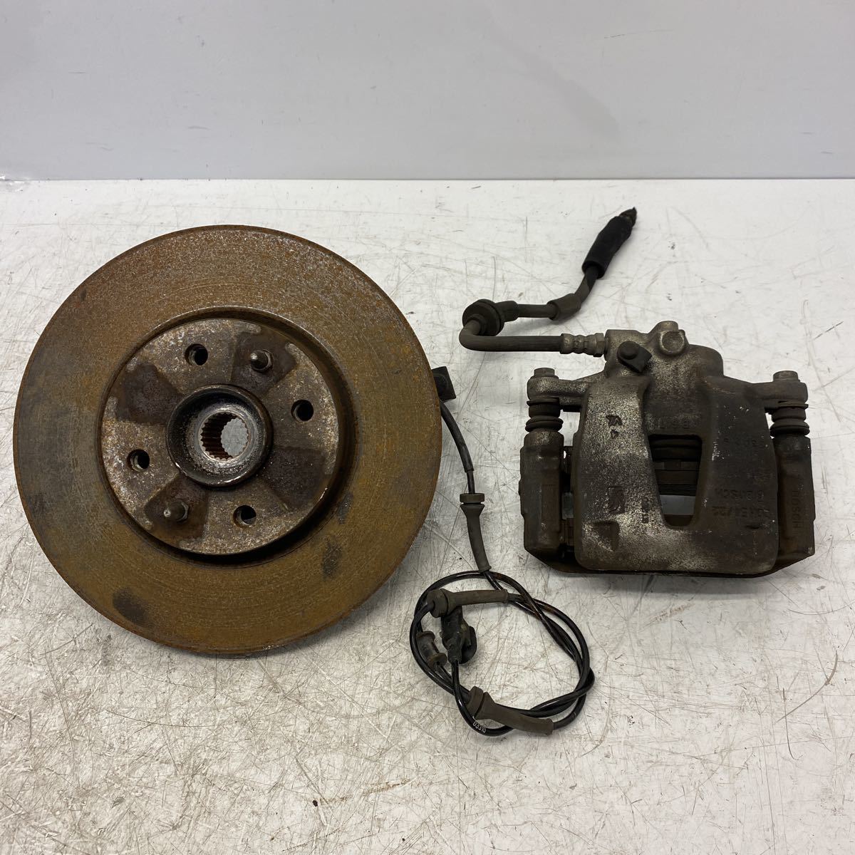 ★フィアット500★ABA-31214/右フロントナックルハブ/ブレーキキャリパー/YB983拍卖