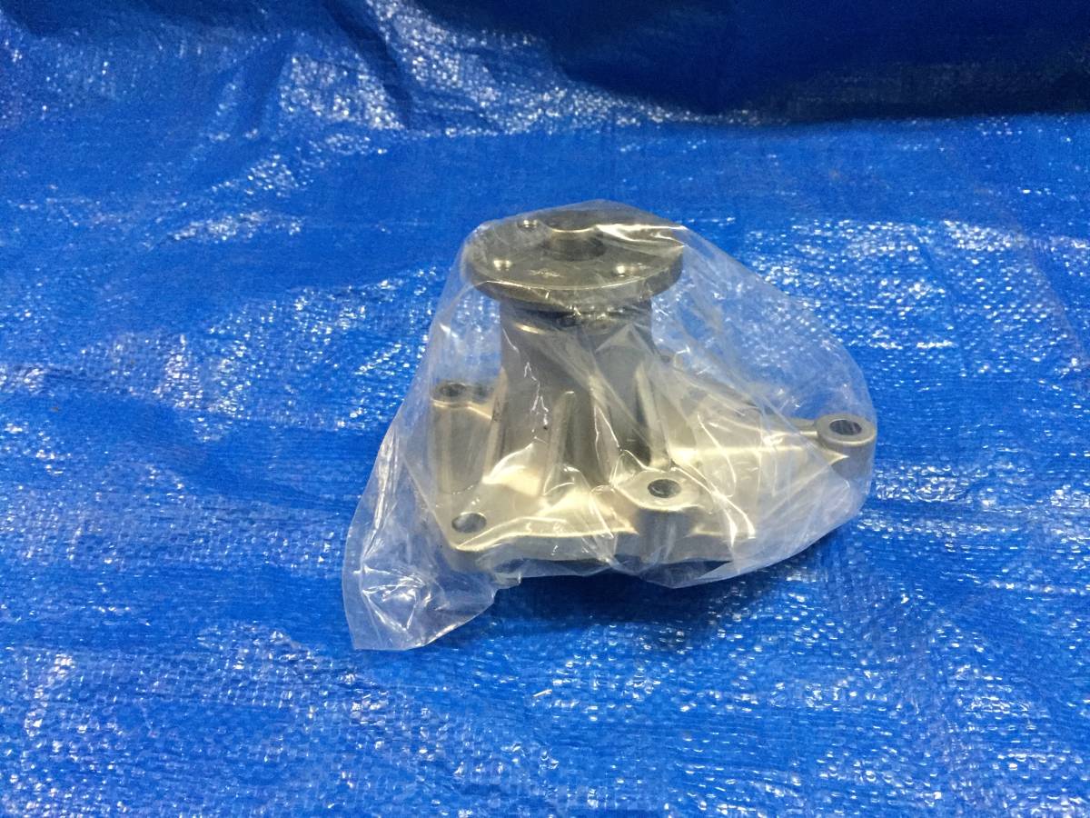 117クーペ PA95 G180 SOHC ウォーターポンプ 落札前に 必ず 適合確認 在庫確認を御願い致します いすゞ拍卖