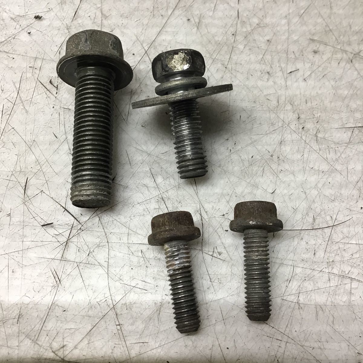 A23-48ne スズキ レッツ2 CA1PA マフラー ボルト 純正部品拍卖