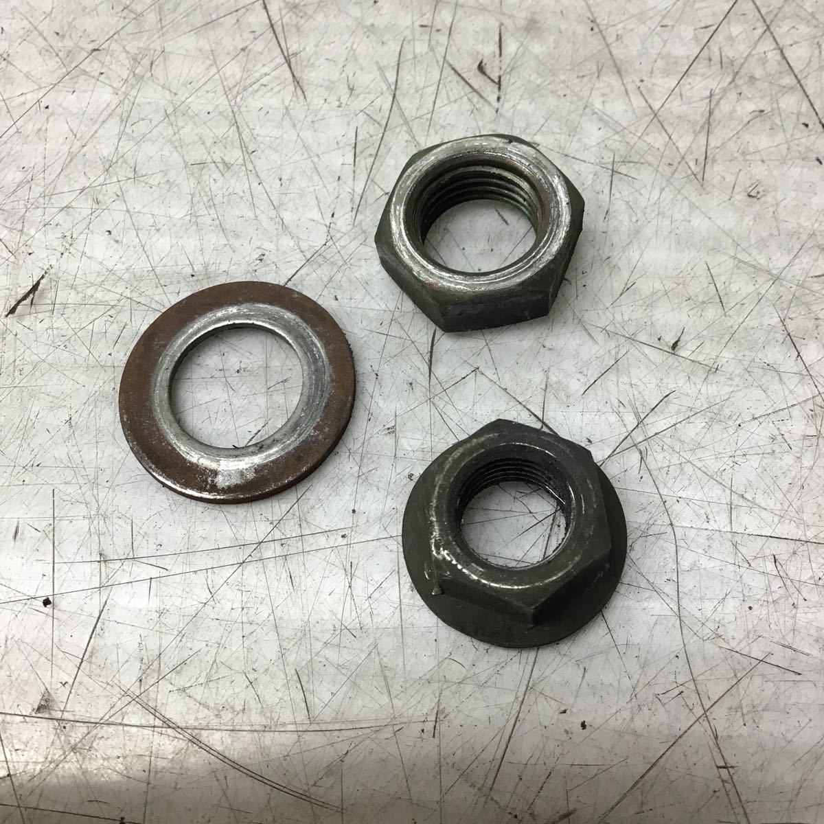 A23-57 スズキ レッツ2 CA1PA クラッチ プーリー ナット 純正部品拍卖