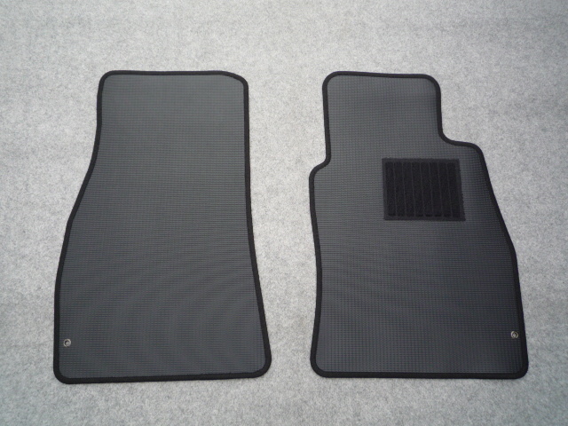 トヨタ ランドクルーザー80(5人乗)ラバーマット フロントのみ 新品 ☆選べるカラー3色☆ B-rk拍卖