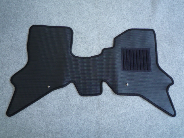 SUZUKI エブリー・エブリィ DA64 フロントマット(ゴム・ラバー)☆縁糸カラー選べる3色☆ 新品 I/-rk拍卖