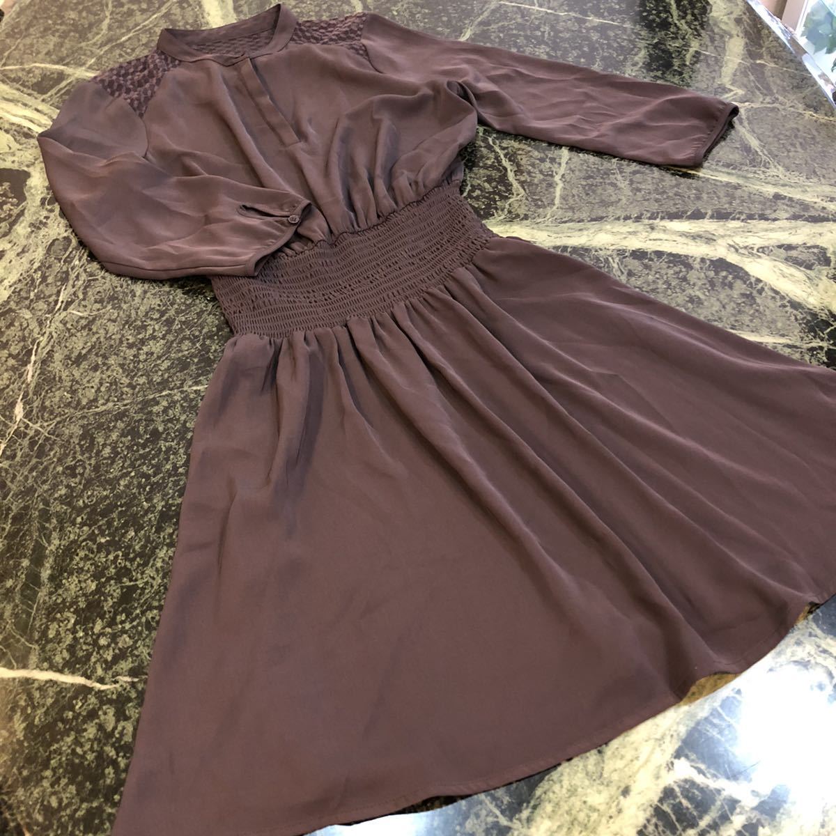 【美品】NAFNAF★ナフナフ シャツワンピース ブラウスワンピース ミニスカート 36サイズ Sサイズ相当 ブラウン系 チャコールグレー系 長袖拍卖