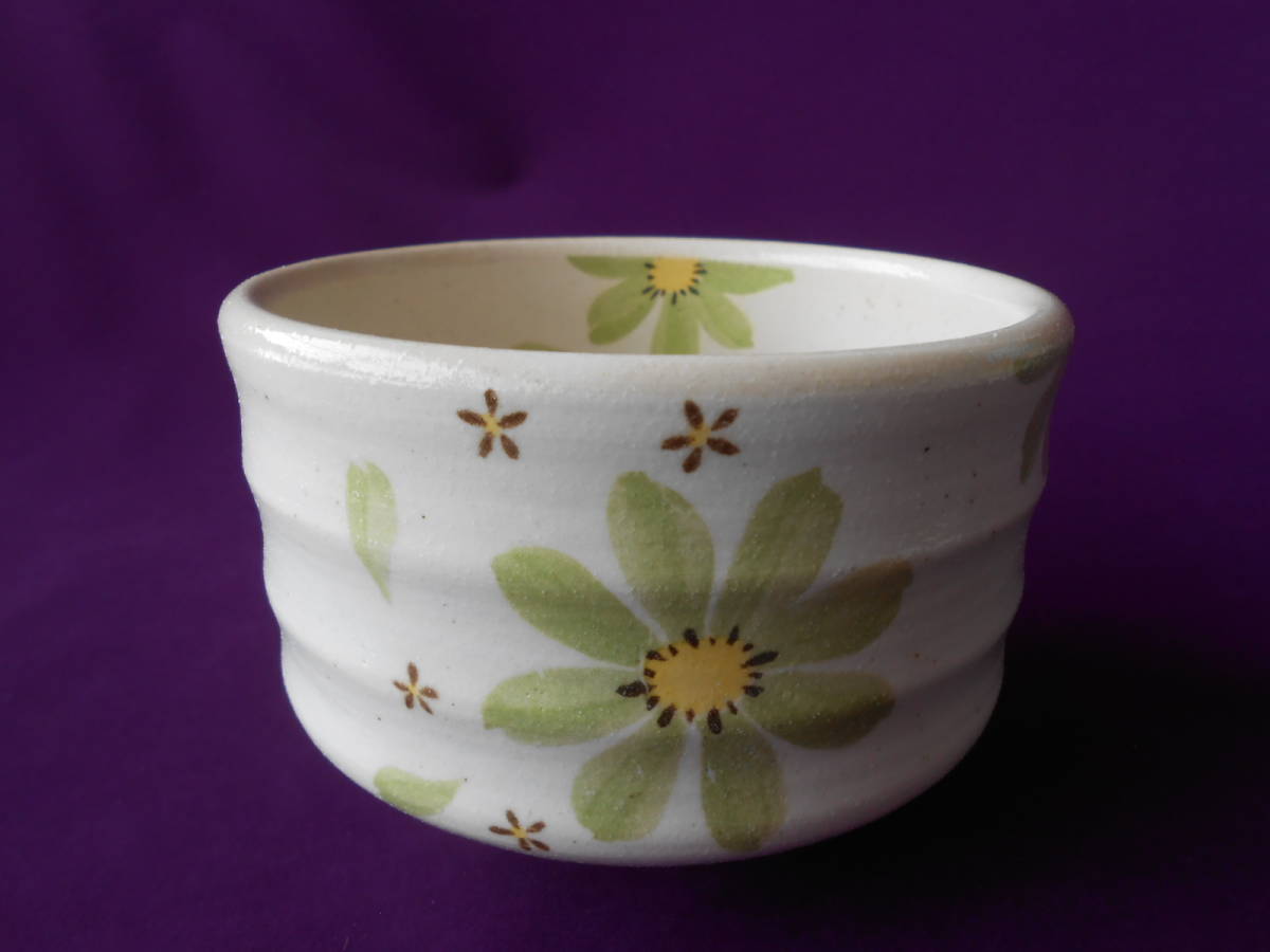 茶道具! ☆グリーンフラワー抹茶碗☆ M1425 新品 ギフト 拍卖