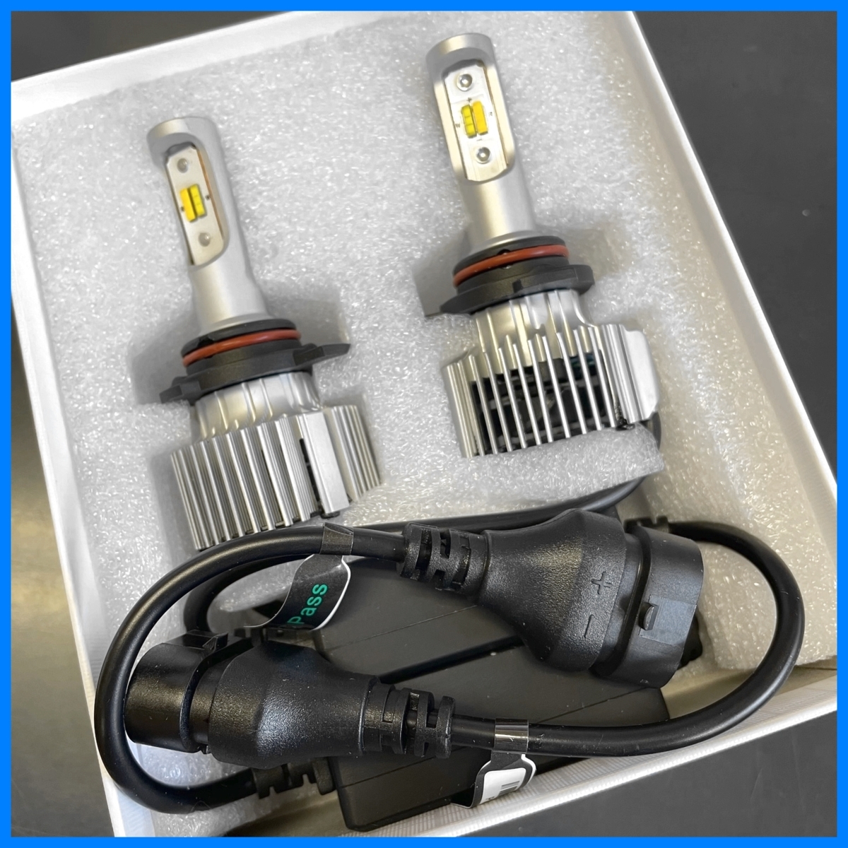 限定1個★新品 自動車用 LEDヘッドライト デュアルカラーライト 9012 2個入り3000K 6000K V1-9012拍卖