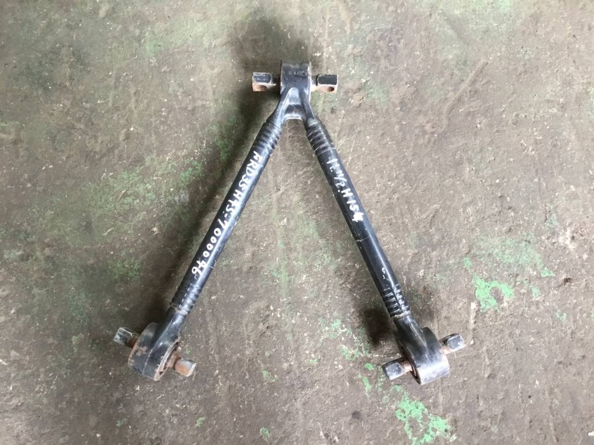 FRD35H4S H15年 フォワード リア サスペンション Vロッド Z 22618 即日発送可 いすゞ ヤフオク 151510836 62×64×11拍卖