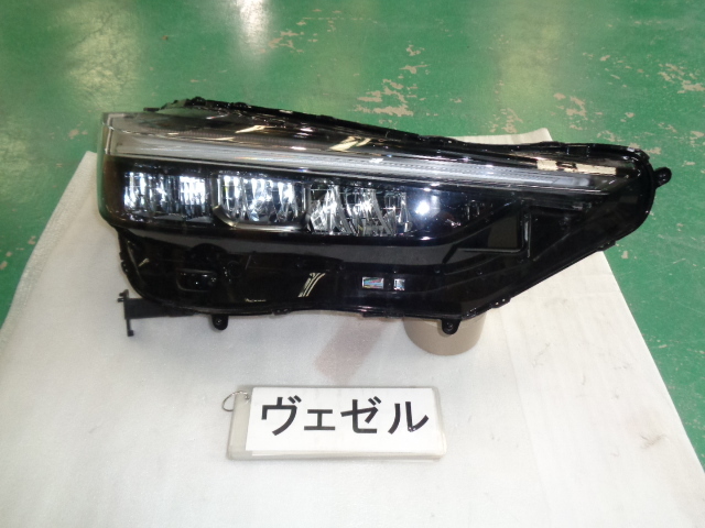 ヴェゼル RV5 右ヘッドランプユニット LED 即決 6074拍卖