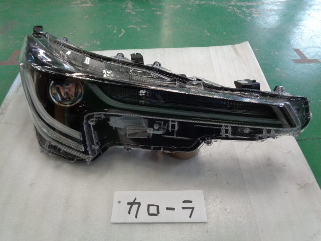 カローラ ZWE211 右ヘッドランプユニット LED 即決 6078拍卖