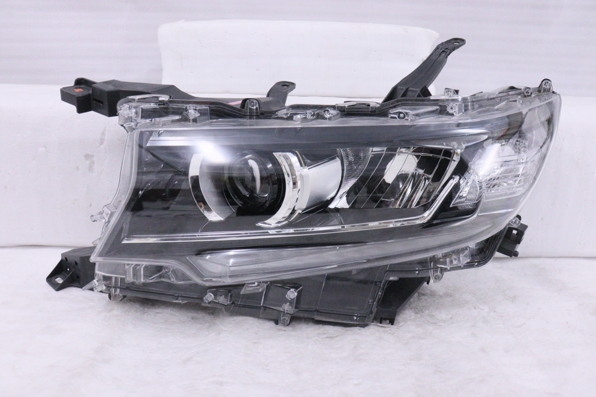 22-1735★美品★後期 LED TRJ150W ランドクルーザープラド★左ヘッドライト KOITO 60-262 打刻:J ランクル ブラック 純正★トヨタ (DM)拍卖