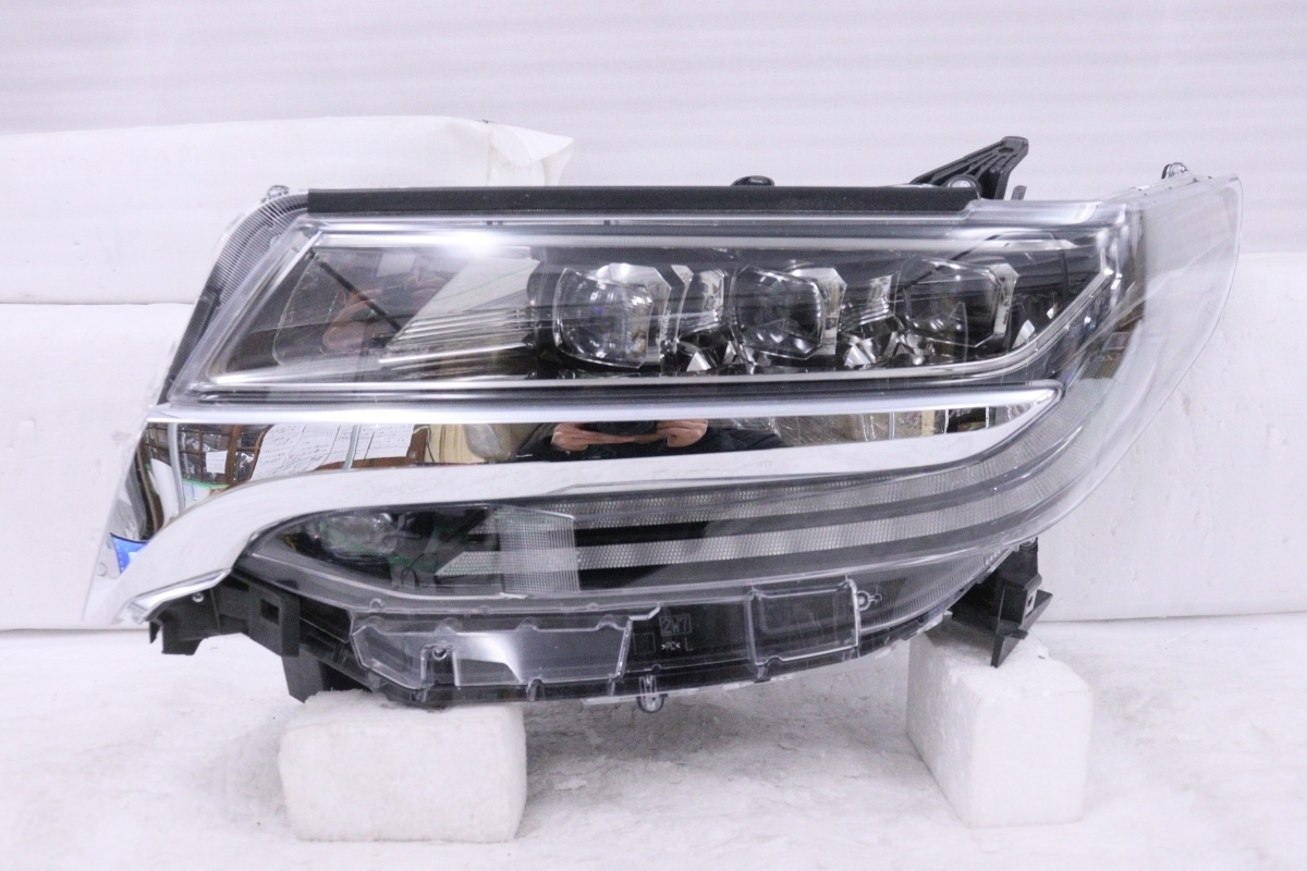 23-568★後期 LED AGH30W アルファード HV★左ヘッドライト 3眼 AHS付 エアロ系 ICHIKOH 58-91 打刻:ハ GGH30W 純正★トヨタ (UK)拍卖