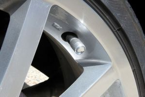 クリアー クリスタル エアバルブ エアバルブキャップ カー用品 外装パーツ ホイール ホイル タイヤ 純正 社外 交換 カスタム 簡単 バイク拍卖