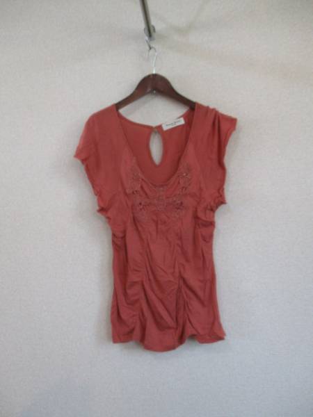 NaturalCoutureピンクベージュレース付半袖カットソー(USED52017)拍卖