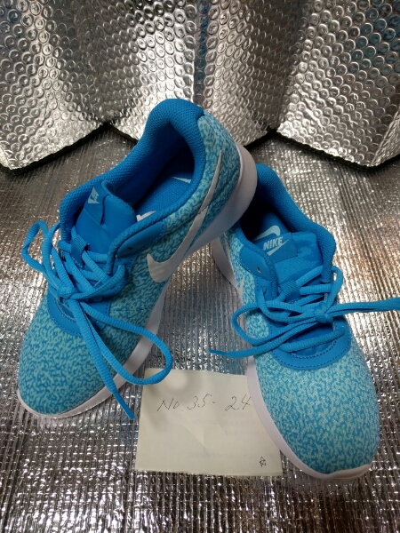 NIKE 24センチ WMNS NIKE COURT BOROUGH LOW SL 拍卖